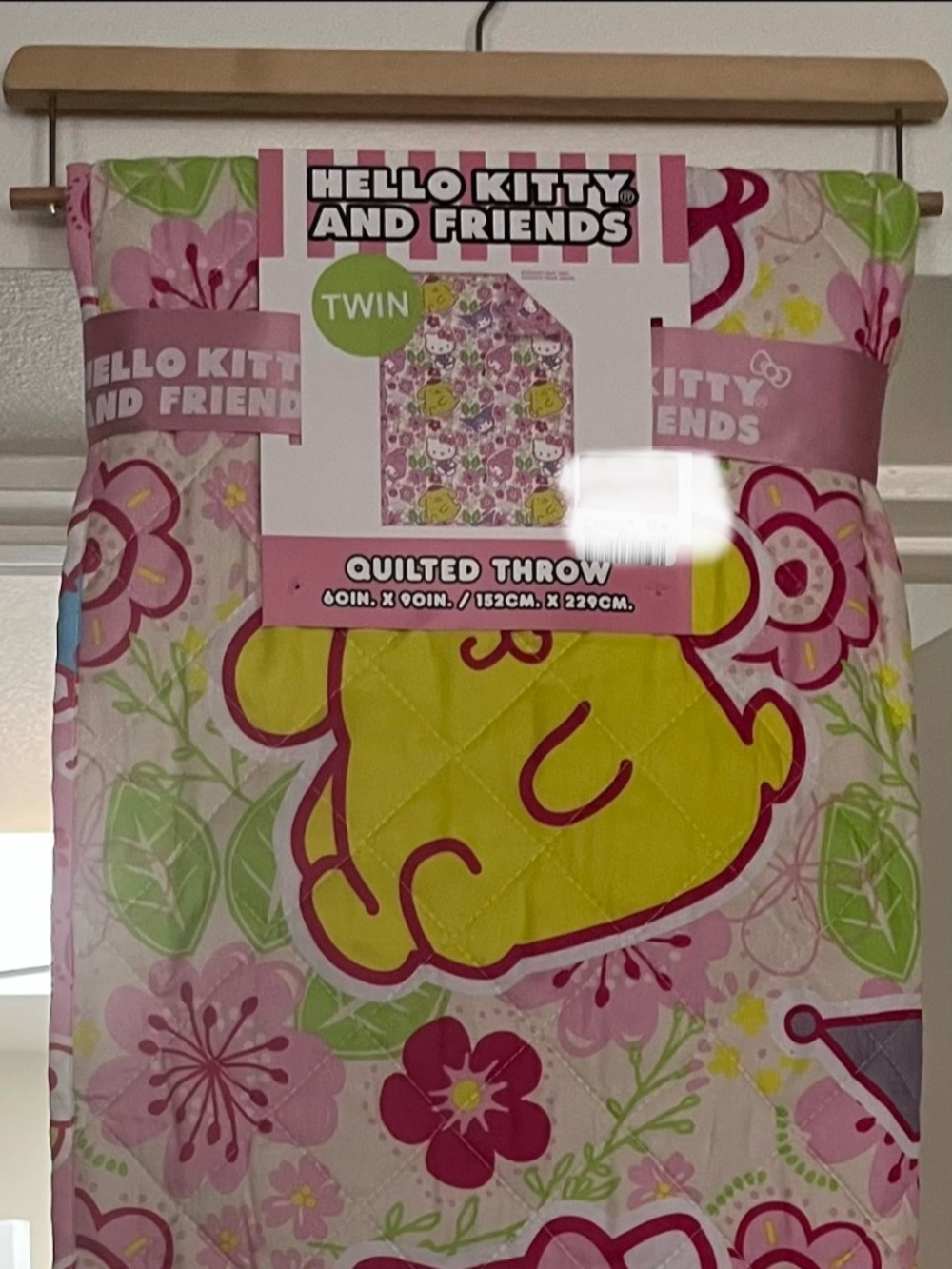 Hello Kitty & Friends Pompompurin Floral Twin Quilted Throw 60x80 NWT